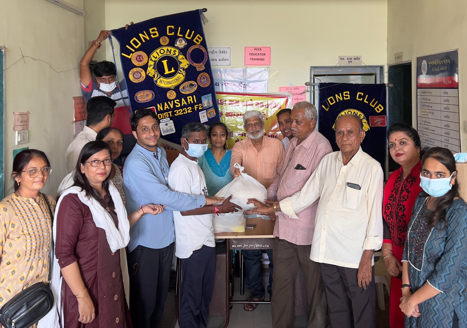 ઘેલખડી પી.એચ.સી.મા ટીબી પેશન્ટને પૌષ્ટિક આહાર કીટનું વિનામૂલ્યે વિતરણ કરાયું