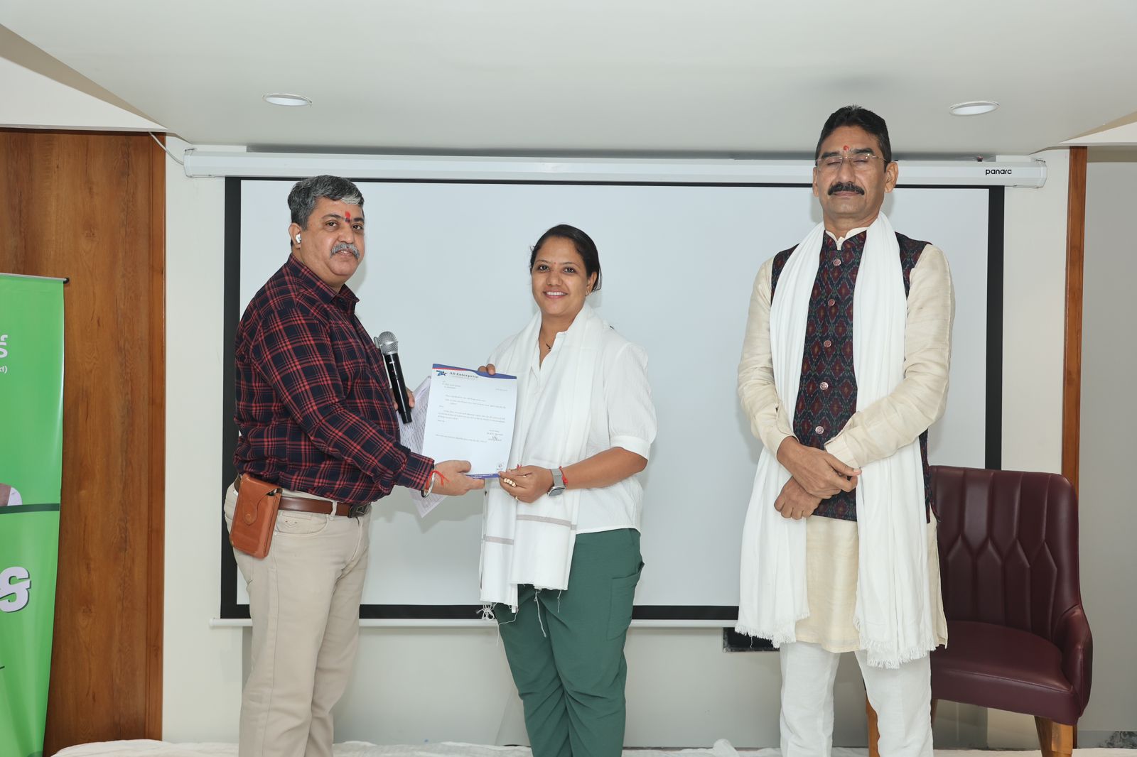 નવસારી જિલ્લા યોગ કો-ઓર્ડીનેટર તરીકે ફરજ બજાવતા ગાયત્રીબેન તલાટીની ફરી એકવાર નિયુક્તિ થઈ 