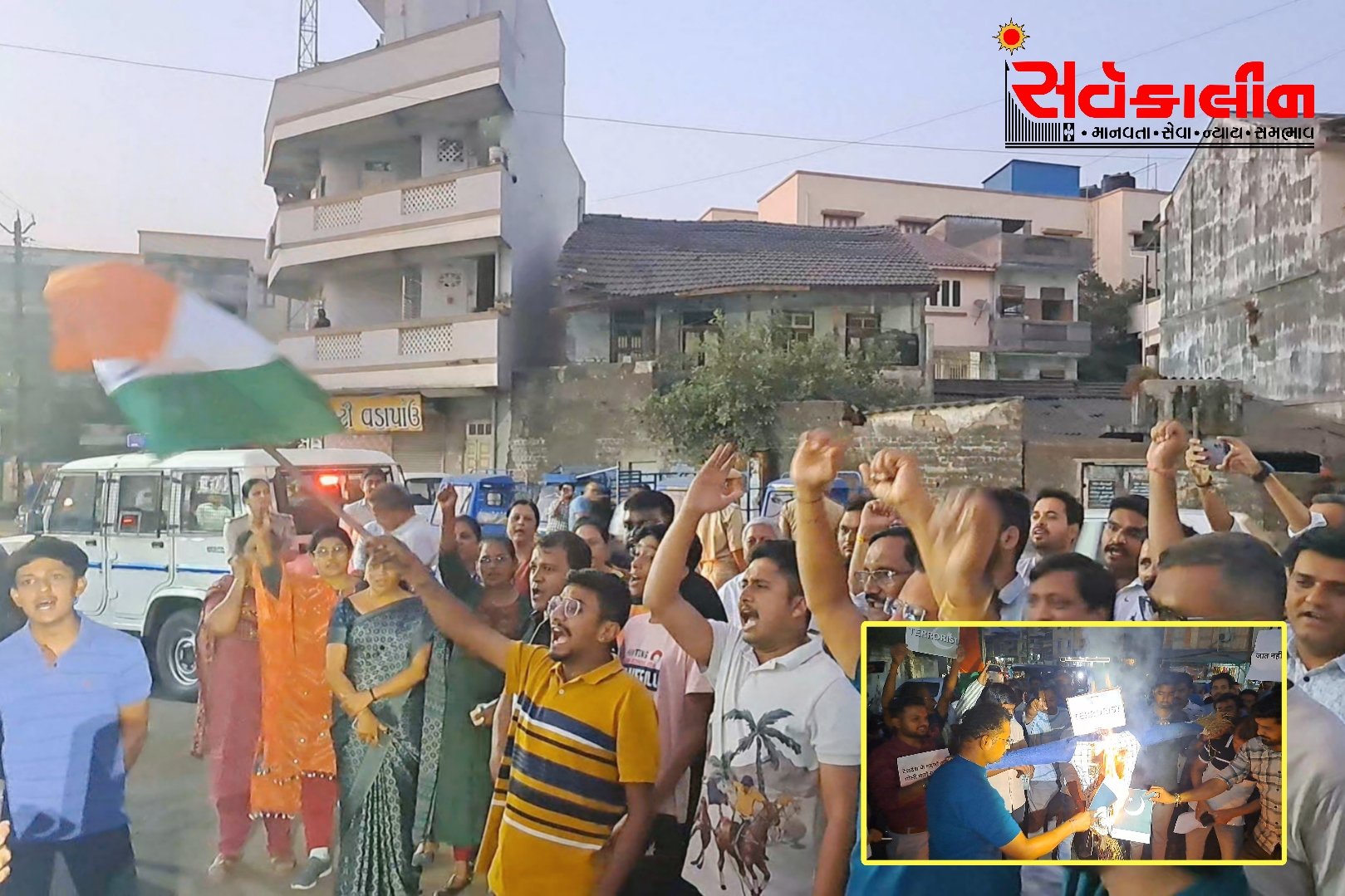 પહેલગામમાં થયેલ આતંકવાદી હુમલાને લઈ નવસારીજ્નોએ શહીદ ચોક ખાતે પાકિસ્તાનું પૂતળું દહન તેમજ સૂત્રોચ્ચાર કરી વિરોધ પ્રદર્શન કર્યું: જુઓ વિડિઓ