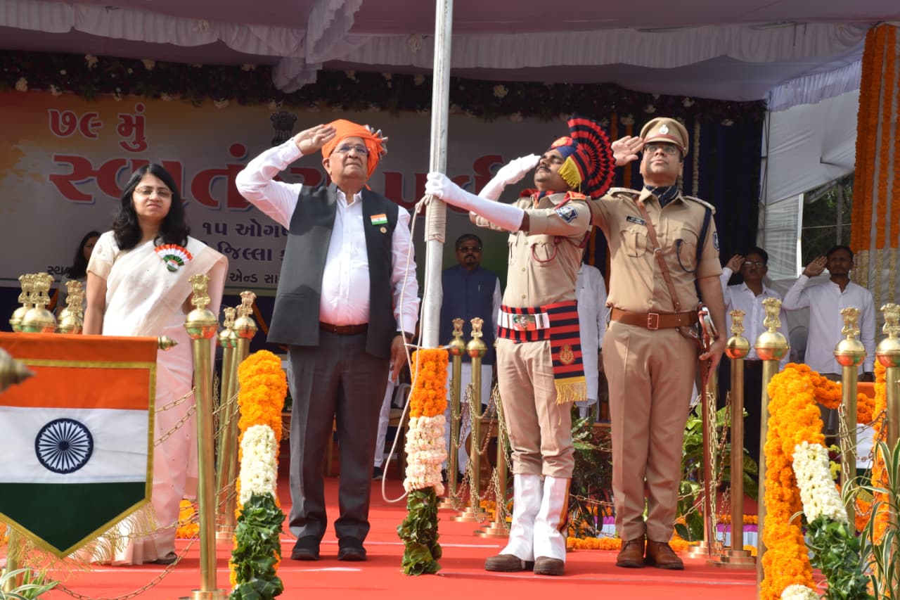 ભારતની આઝાદીના ૭૯મા સ્વાતંત્ર્ય પર્વની નવસારીના બિલિમોરા ખાતે આન, બાન અને શાન સાથે ઉજવણી કરવામાં આવી